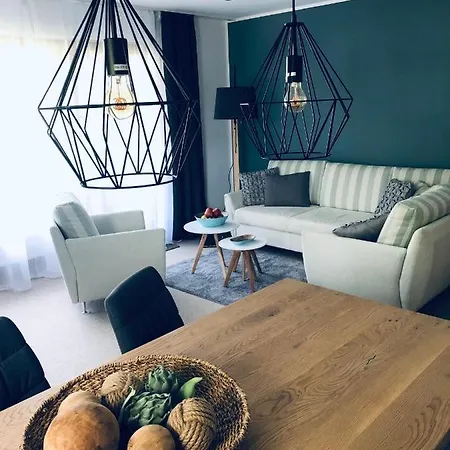 Wanderlust Chiemgau 펜션 *